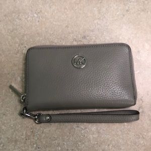 Grey leather Michael Kors Wristlet